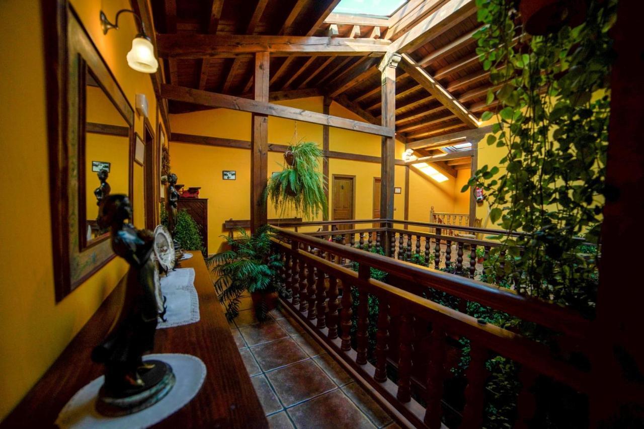 Posada Real De Carreteros Casarejos Luaran gambar